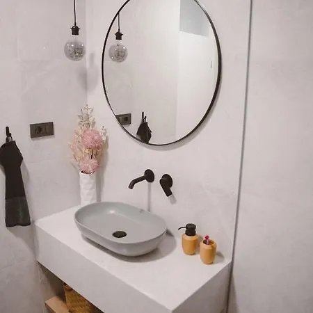 Bova Appartamento Traù